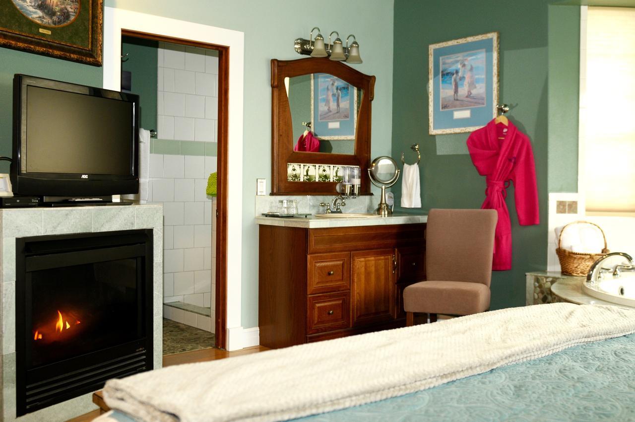 Collins Inn & Seaside Cottages (Adults Only) Ошен Шорс Экстерьер фото