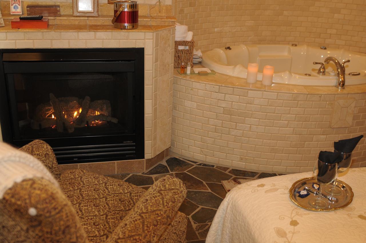 Collins Inn & Seaside Cottages (Adults Only) Ошен Шорс Экстерьер фото