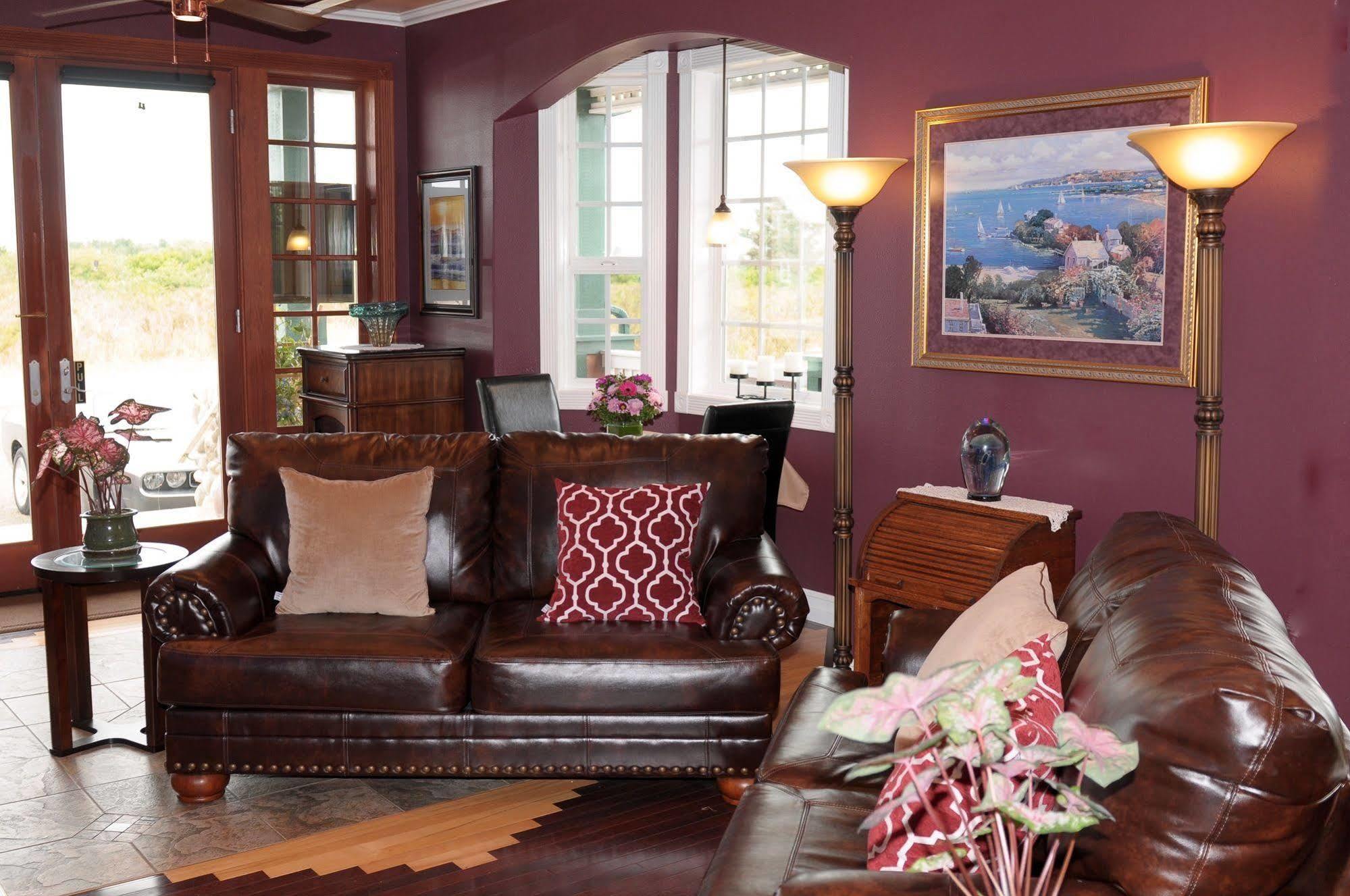 Collins Inn & Seaside Cottages (Adults Only) Ошен Шорс Экстерьер фото